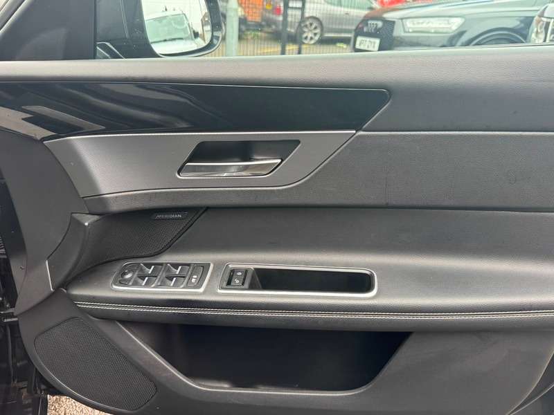 2017 JAGUAR XF 2017 JAGUAR XF