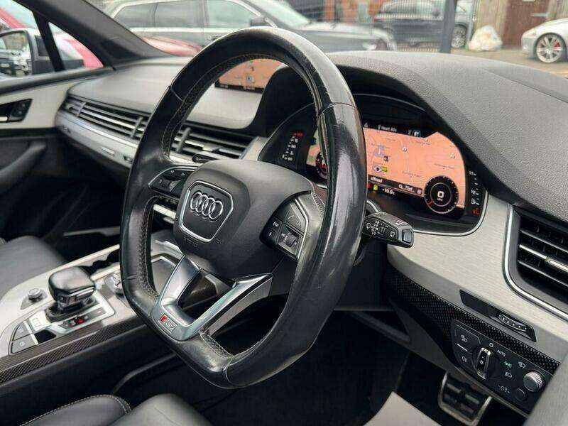 2017 AUDI Q7 2017 AUDI Q7