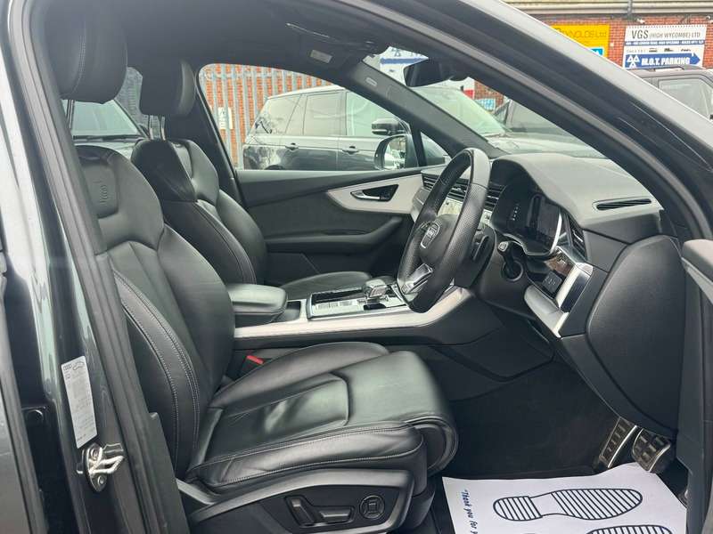 2020 AUDI Q7 2020 AUDI Q7