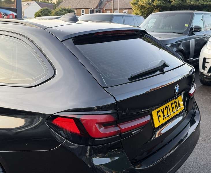 2021 BMW 5 SERIES 2021 BMW 5 SERIES