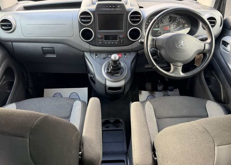 2017 PEUGEOT PARTNER TEPEE 2017 PEUGEOT PARTNER TEPEE