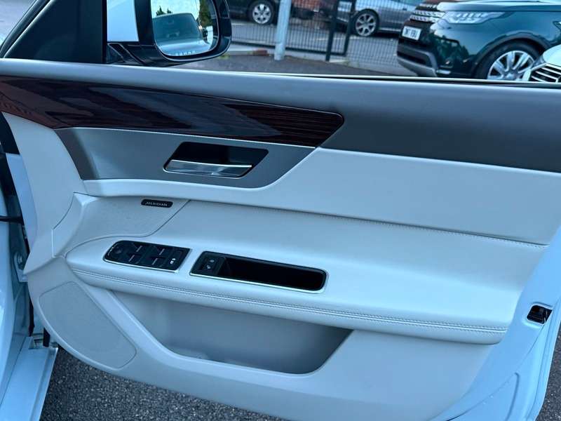 2018 JAGUAR XF 2018 JAGUAR XF