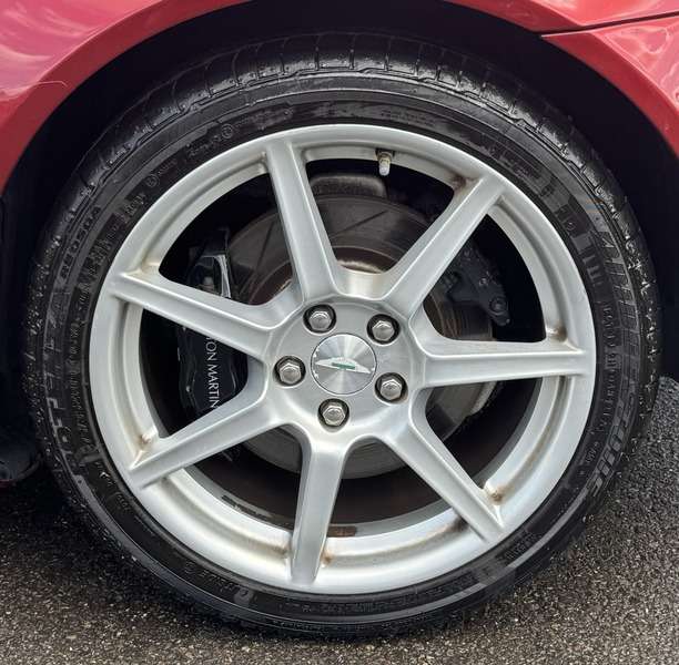 2006 ASTON MARTIN VANTAGE 2006 ASTON MARTIN VANTAGE