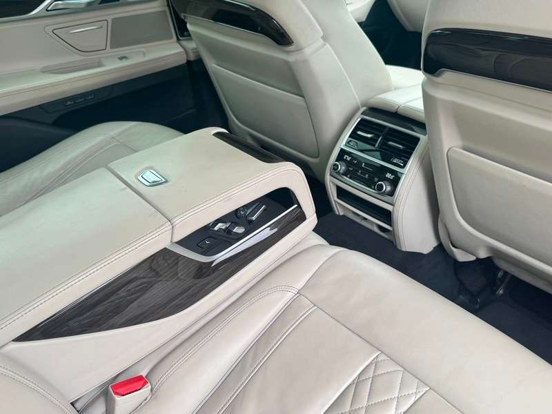 2018 BMW 7 SERIES 2018 BMW 7 SERIES