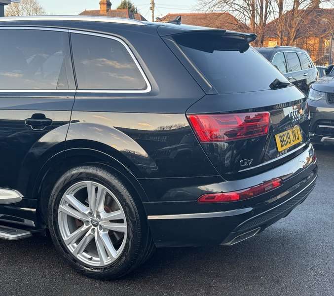 2019 AUDI Q7 2019 AUDI Q7