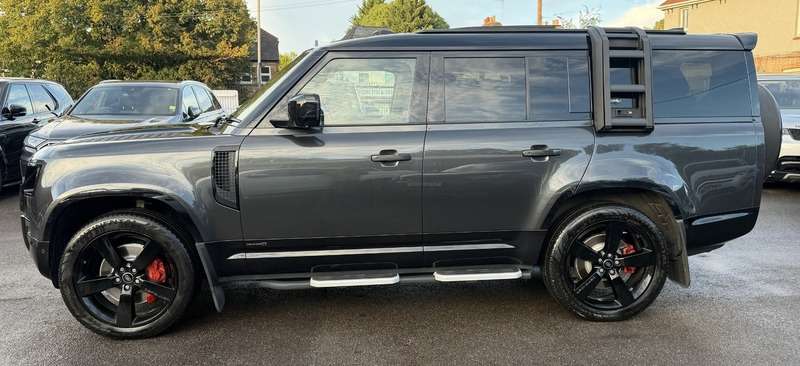 A 2022 LAND ROVER DEFENDER 3.0 P400 MHEV X SUV 5dr Petrol Auto 4WD Euro 6 (s/s) (400 ps) A 2022 LAND ROVER DEFENDER 3.0 P400 MHEV X SUV 5dr Petrol Auto 4WD Euro 6 (s/s) (400 ps)