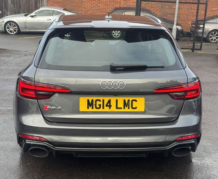 2018 AUDI RS4 2018 AUDI RS4