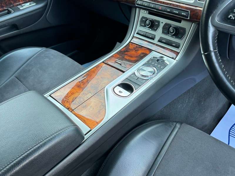 2013 JAGUAR XF 2013 JAGUAR XF