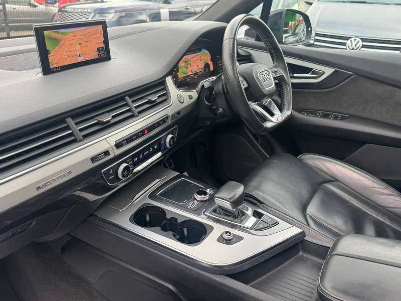 2018 AUDI Q7 2018 AUDI Q7