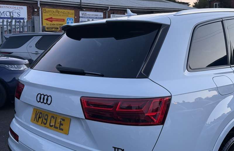 2019 AUDI Q7 2019 AUDI Q7