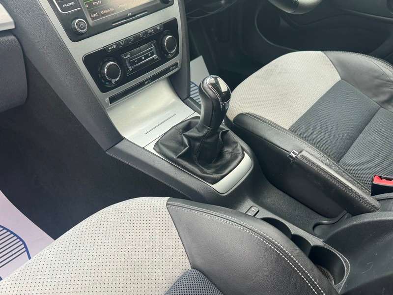 2012 SKODA OCTAVIA 2012 SKODA OCTAVIA