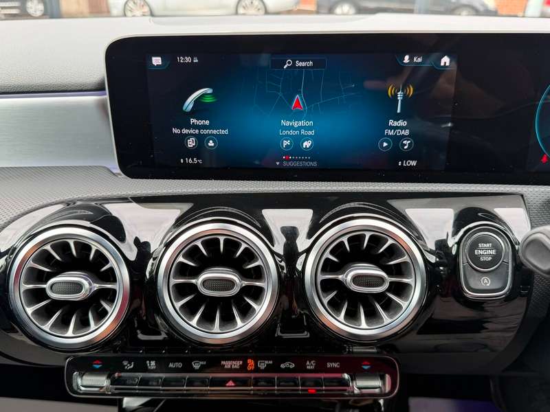 2019 MERCEDES-BENZ A CLASS 2019 MERCEDES-BENZ A CLASS