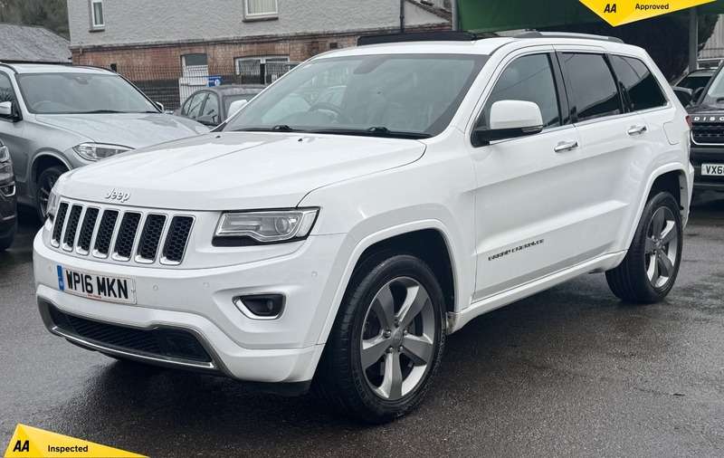 A 2016 JEEP GRAND CHEROKEE 3.0 V6 CRD Overland SUV 5dr Diesel Auto 4WD Euro 6 (247 bhp) A 2016 JEEP GRAND CHEROKEE 3.0 V6 CRD Overland SUV 5dr Diesel Auto 4WD Euro 6 (247 bhp)