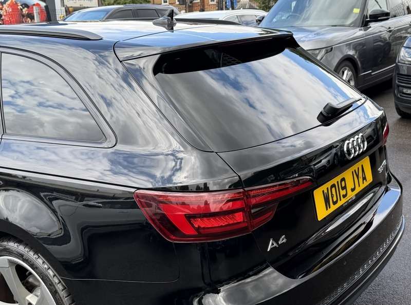 2019 AUDI A4 AVANT 2019 AUDI A4 AVANT