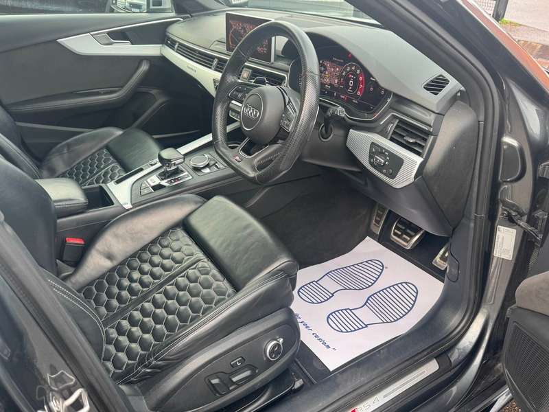 2018 AUDI RS4 2018 AUDI RS4