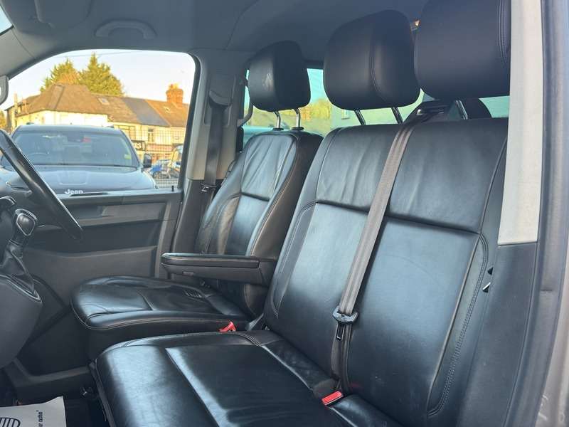 2017 VOLKSWAGEN TRANSPORTER SHUTTLE 2017 VOLKSWAGEN TRANSPORTER SHUTTLE