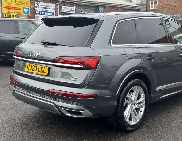 2020 AUDI Q7 2020 AUDI Q7