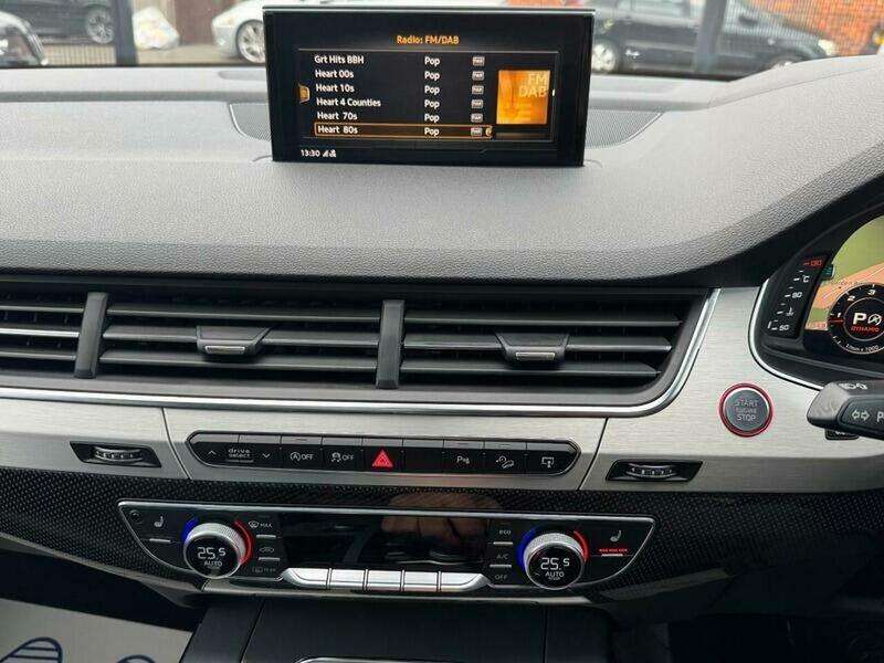 2017 AUDI Q7 2017 AUDI Q7