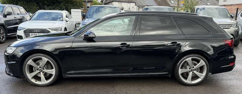 A 2019 AUDI A4 AVANT 2.0 TFSI 35 Black Edition Estate 5dr Petrol S Tronic Euro 6 (s/s) (150 ps) A 2019 AUDI A4 AVANT 2.0 TFSI 35 Black Edition Estate 5dr Petrol S Tronic Euro 6 (s/s) (150 ps)