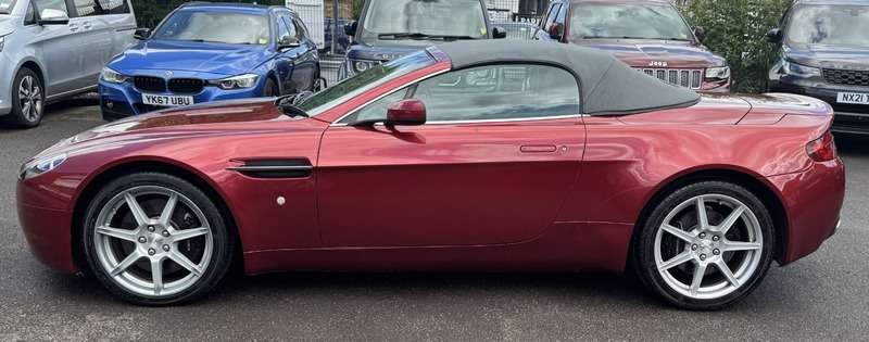 2006 ASTON MARTIN VANTAGE 2006 ASTON MARTIN VANTAGE