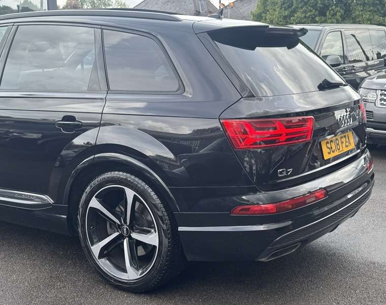 2018 AUDI Q7 2018 AUDI Q7