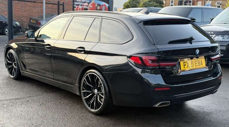 2021 BMW 5 SERIES 2021 BMW 5 SERIES