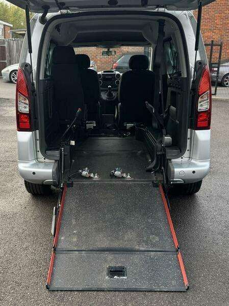 2018 PEUGEOT PARTNER TEPEE 2018 PEUGEOT PARTNER TEPEE