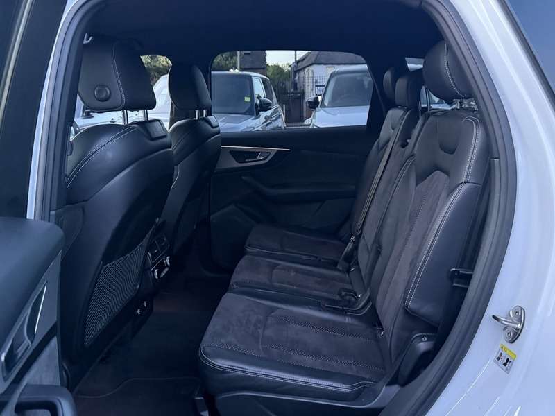 2019 AUDI Q7 2019 AUDI Q7