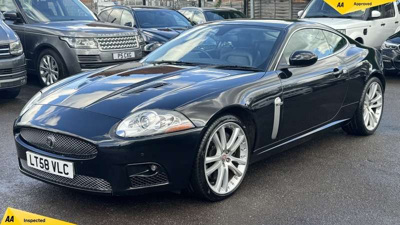 A 2009 JAGUAR XKR 4.2 V8 Coupe 2dr Petrol Auto Euro 4 (420 ps) A 2009 JAGUAR XKR 4.2 V8 Coupe 2dr Petrol Auto Euro 4 (420 ps)