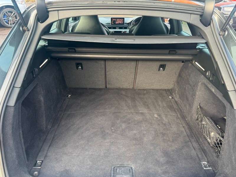 2018 AUDI RS4 2018 AUDI RS4