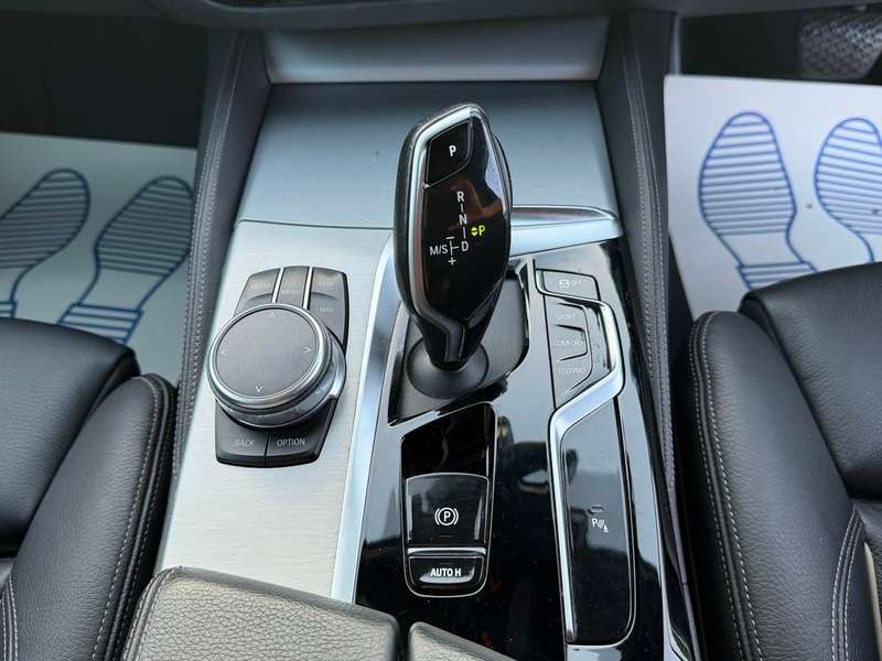 2021 BMW 5 SERIES 2021 BMW 5 SERIES