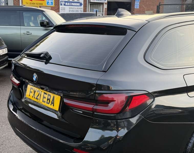 2021 BMW 5 SERIES 2021 BMW 5 SERIES