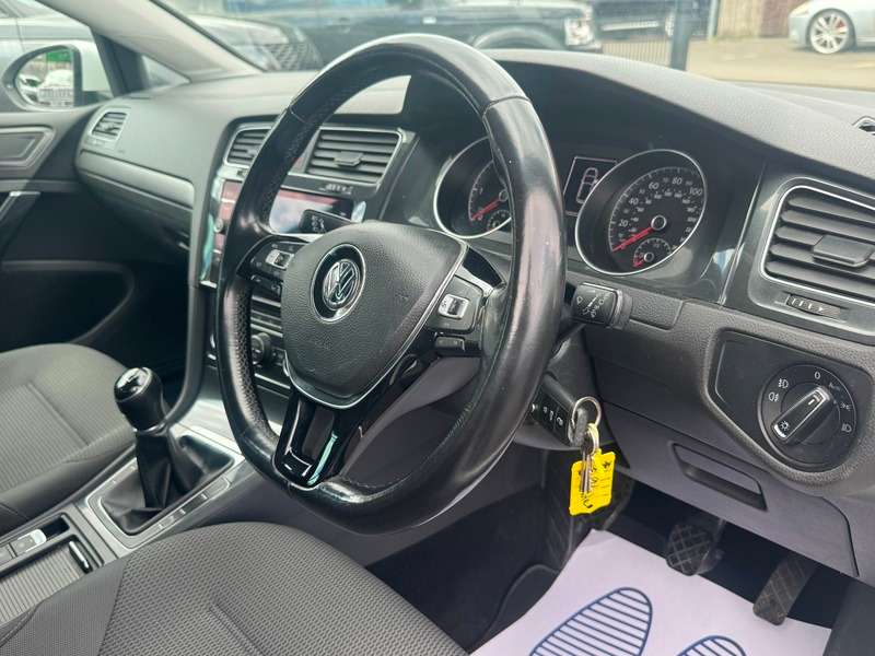 2019 VOLKSWAGEN GOLF 2019 VOLKSWAGEN GOLF