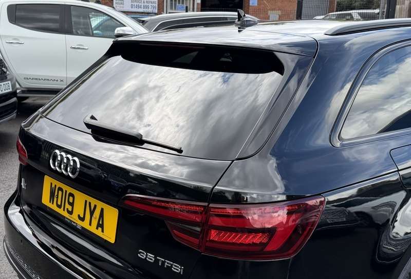 2019 AUDI A4 AVANT 2019 AUDI A4 AVANT