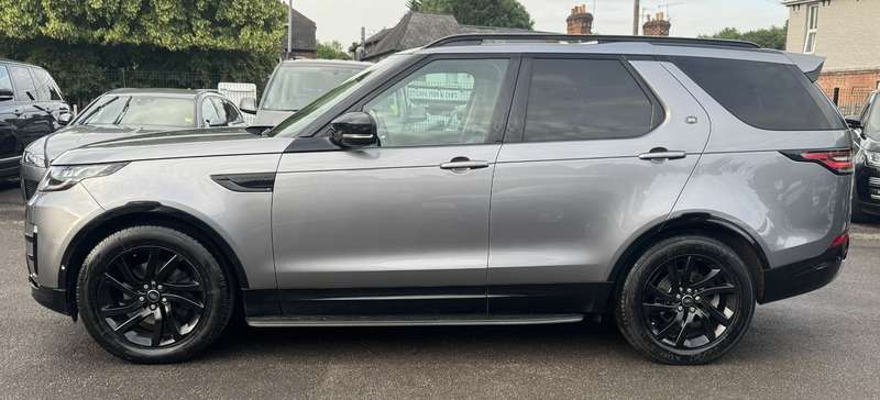A 2019 LAND ROVER DISCOVERY 2.0 SD4 Landmark Edition SUV 5dr Diesel Auto 4WD Euro 6 (s/s) (240 ps) A 2019 LAND ROVER DISCOVERY 2.0 SD4 Landmark Edition SUV 5dr Diesel Auto 4WD Euro 6 (s/s) (240 ps)