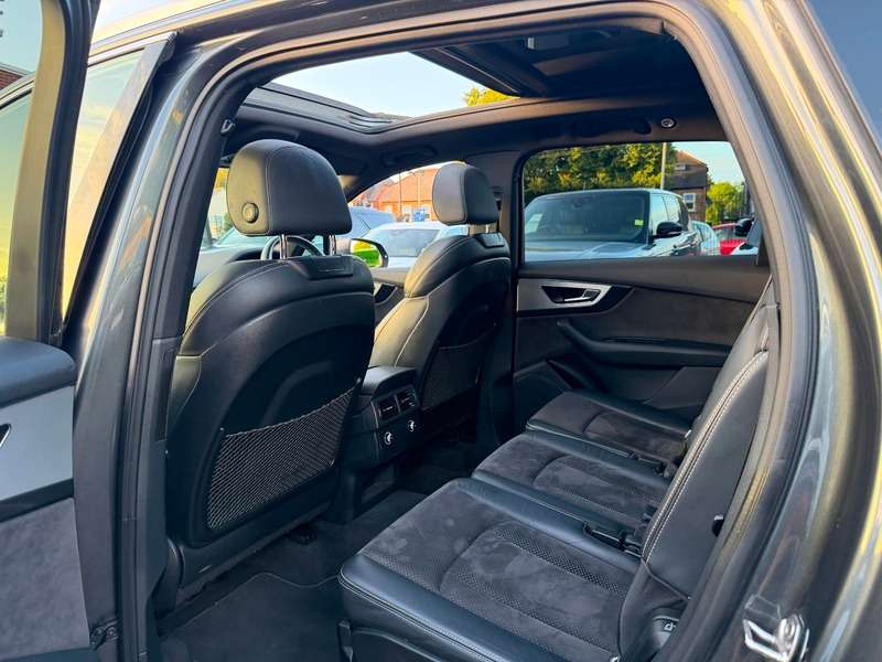 2019 AUDI Q7 2019 AUDI Q7