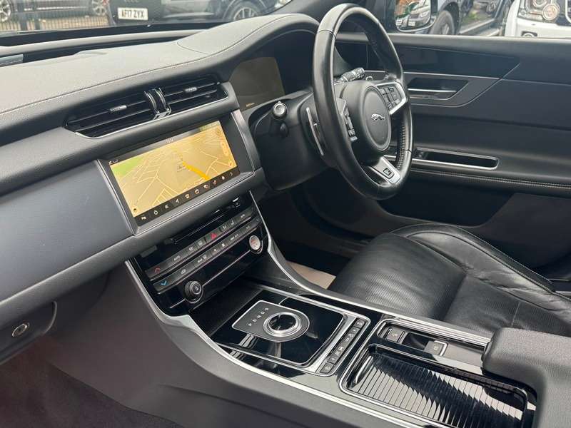 2017 JAGUAR XF 2017 JAGUAR XF