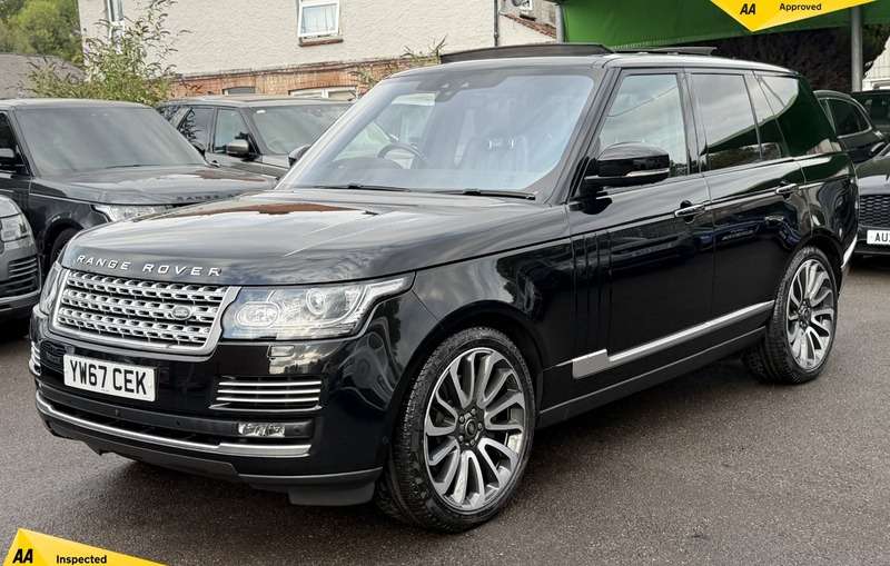 A 2017 LAND ROVER RANGE ROVER 5.0 V8 Autobiography SUV 5dr Petrol Auto 4WD Euro 6 (s/s) (510 ps) A 2017 LAND ROVER RANGE ROVER 5.0 V8 Autobiography SUV 5dr Petrol Auto 4WD Euro 6 (s/s) (510 ps)