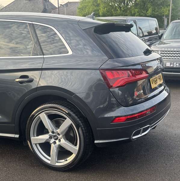2018 AUDI SQ5 2018 AUDI SQ5