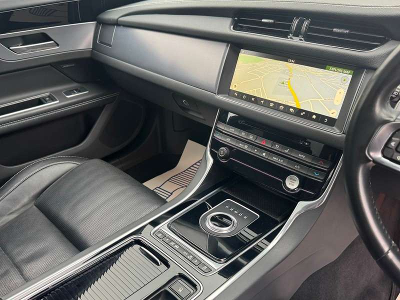 2017 JAGUAR XF 2017 JAGUAR XF