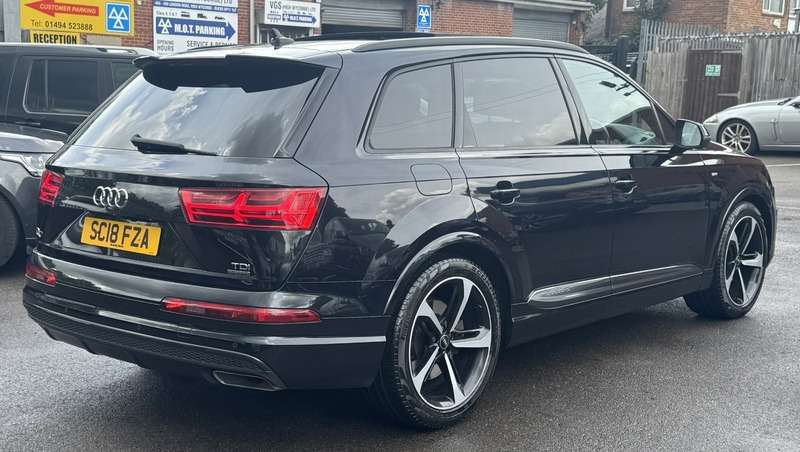 2018 AUDI Q7 2018 AUDI Q7