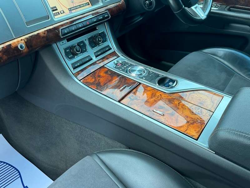 2013 JAGUAR XF 2013 JAGUAR XF