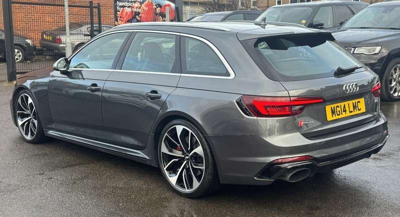 2018 AUDI RS4 2018 AUDI RS4