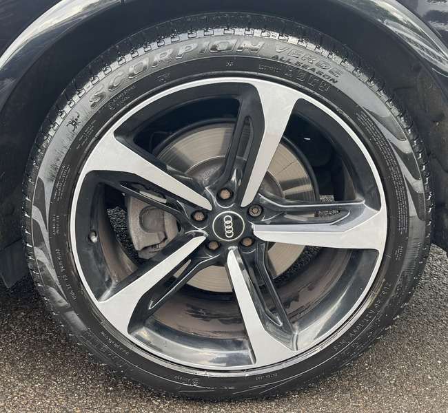 2018 AUDI Q7 2018 AUDI Q7
