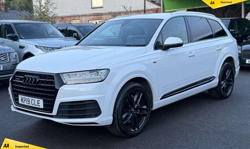 A 2019 AUDI Q7 3.0 TDI V6 50 S line SUV 5dr Diesel Tiptronic quattro Euro 6 (s/s) (286 ps) A 2019 AUDI Q7 3.0 TDI V6 50 S line SUV 5dr Diesel Tiptronic quattro Euro 6 (s/s) (286 ps)