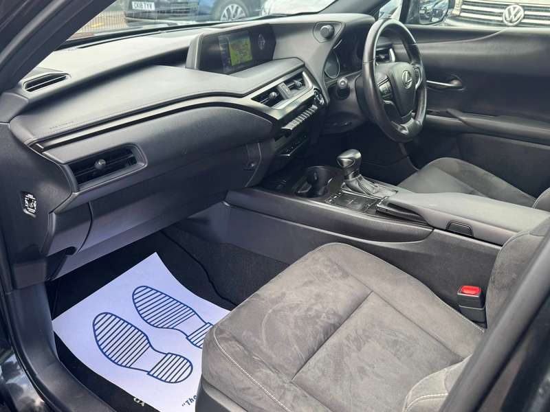 2020 LEXUS UX 2020 LEXUS UX