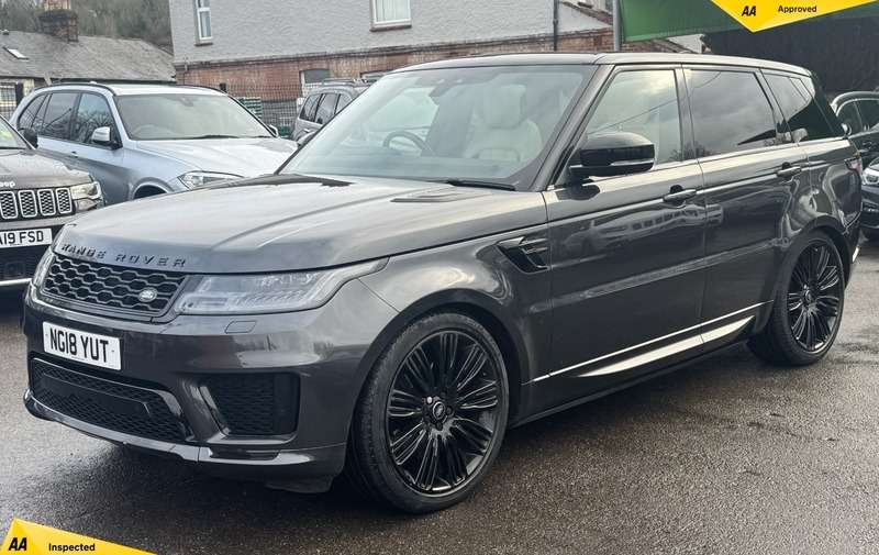 A 2018 LAND ROVER RANGE ROVER SPORT 3.0 SD V6 HSE Dynamic SUV 5dr Diesel Auto 4WD Euro 6 (s/s) (306 ps) A 2018 LAND ROVER RANGE ROVER SPORT 3.0 SD V6 HSE Dynamic SUV 5dr Diesel Auto 4WD Euro 6 (s/s) (306 ps)