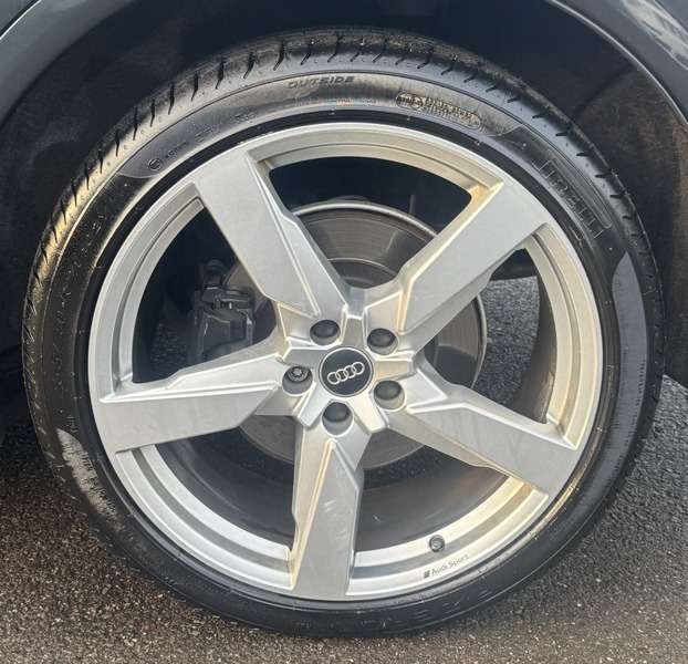 2018 AUDI SQ5 2018 AUDI SQ5