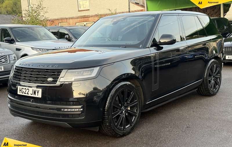 A 2022 LAND ROVER RANGE ROVER 3.0 D300 MHEV SE SUV 5dr Diesel Auto 4WD Euro 6 (s/s) (300 ps) A 2022 LAND ROVER RANGE ROVER 3.0 D300 MHEV SE SUV 5dr Diesel Auto 4WD Euro 6 (s/s) (300 ps)