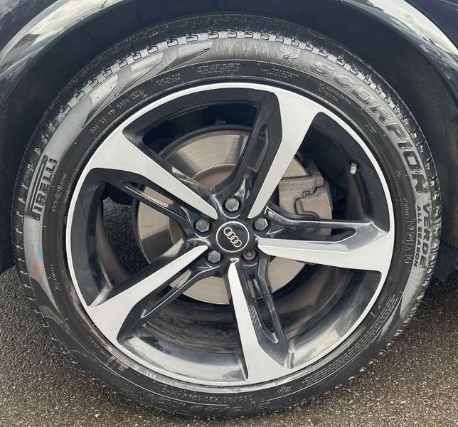 2018 AUDI Q7 2018 AUDI Q7